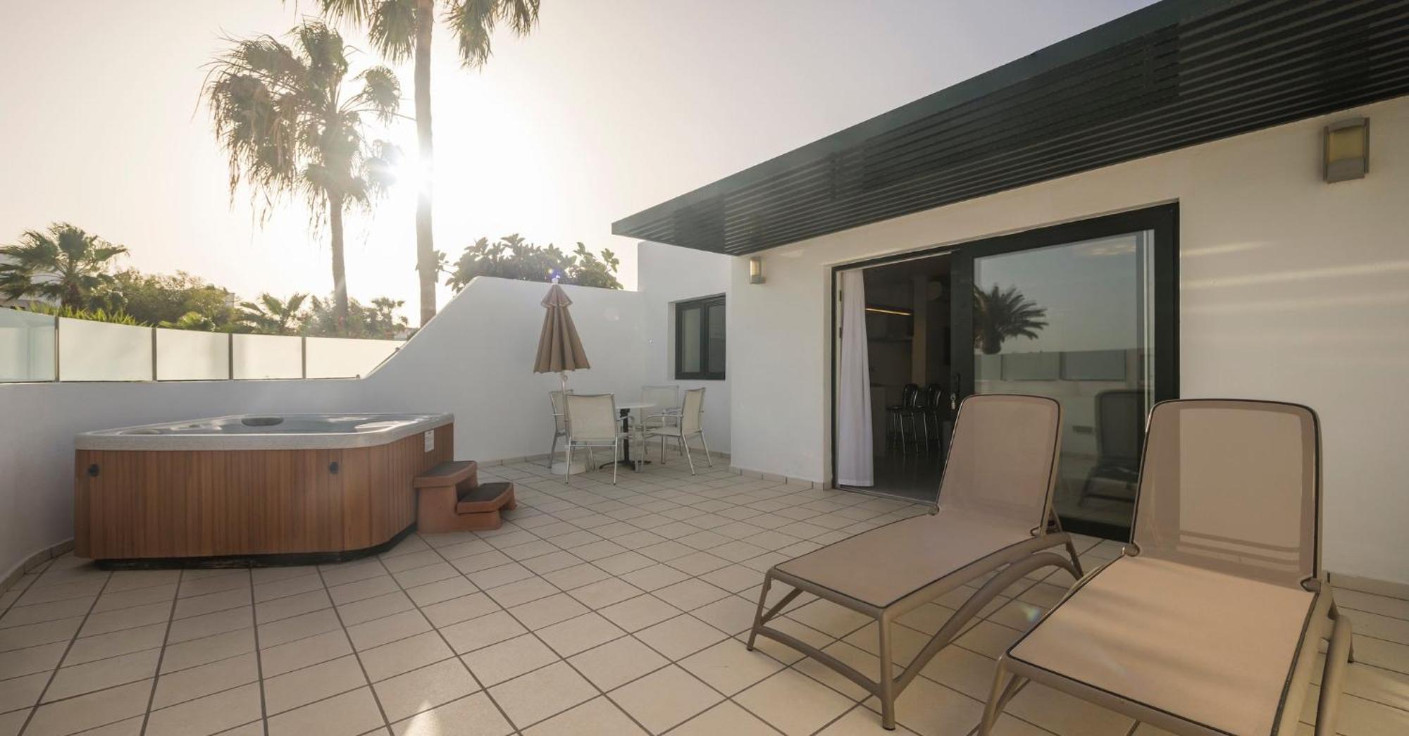 Ilunion Costa Sal Lanzarote Lejlighedshotel Puerto del Carmen  Værelse billede