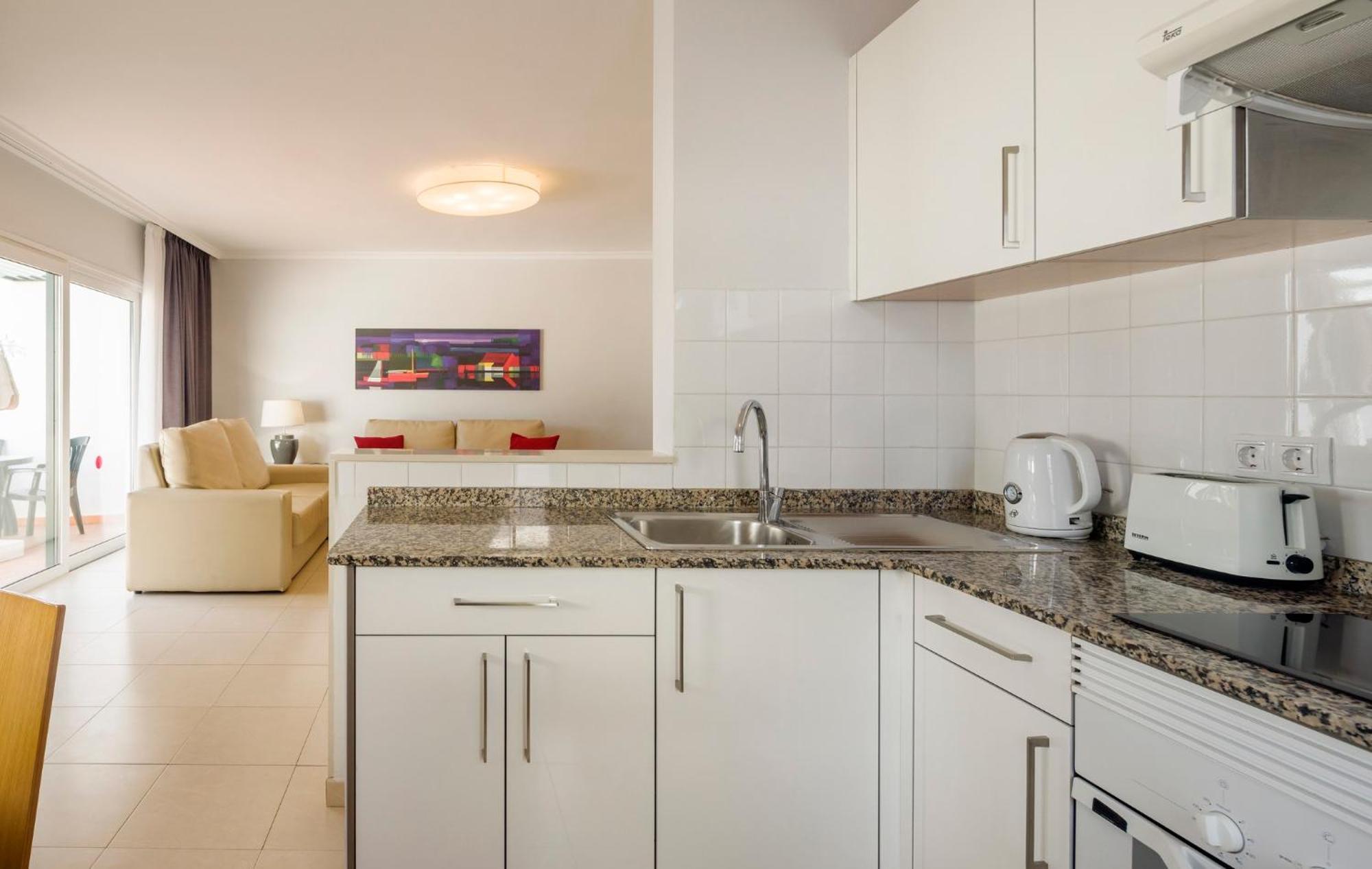 Ilunion Costa Sal Lanzarote Lejlighedshotel Puerto del Carmen  Værelse billede