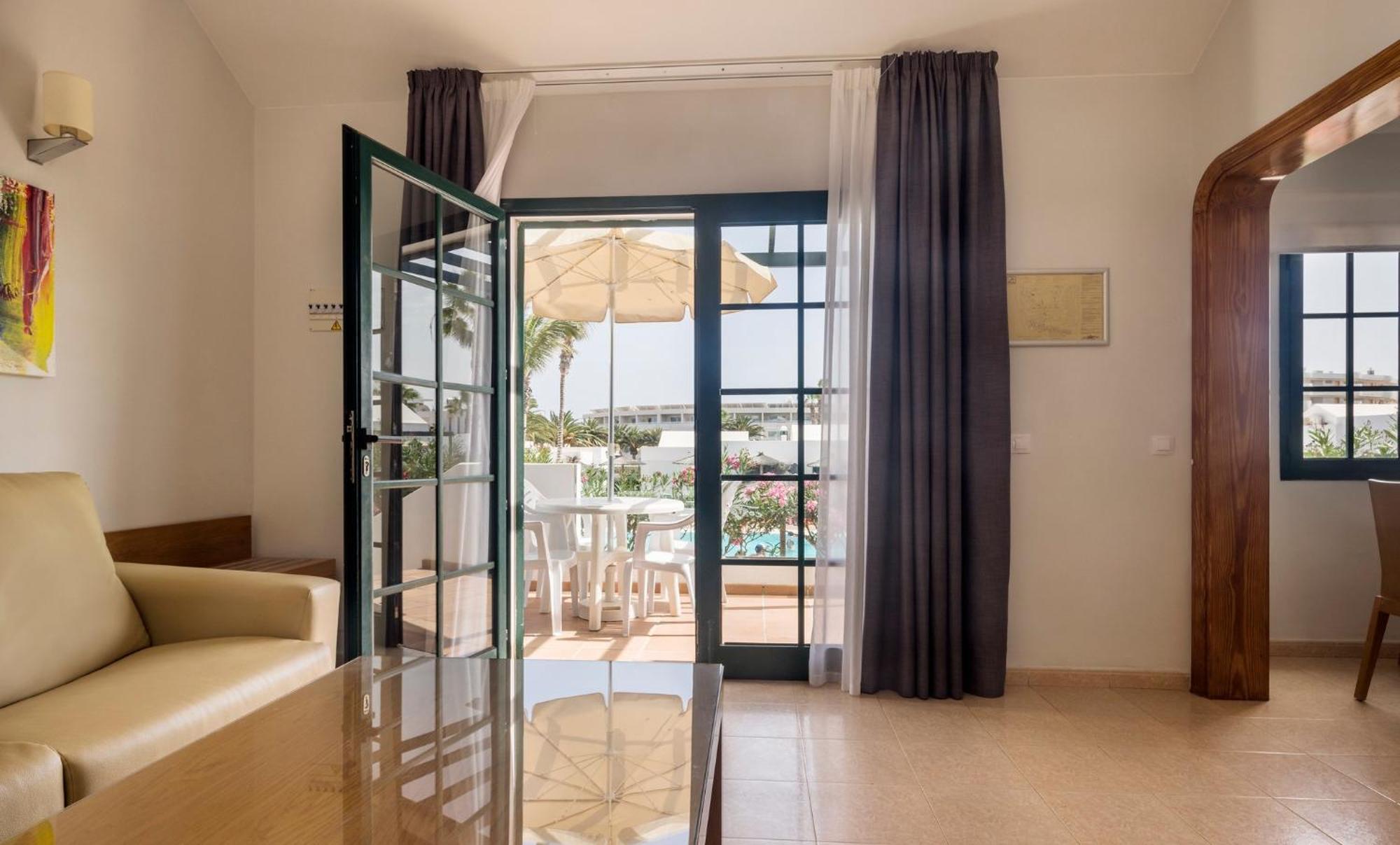 Ilunion Costa Sal Lanzarote Lejlighedshotel Puerto del Carmen  Værelse billede
