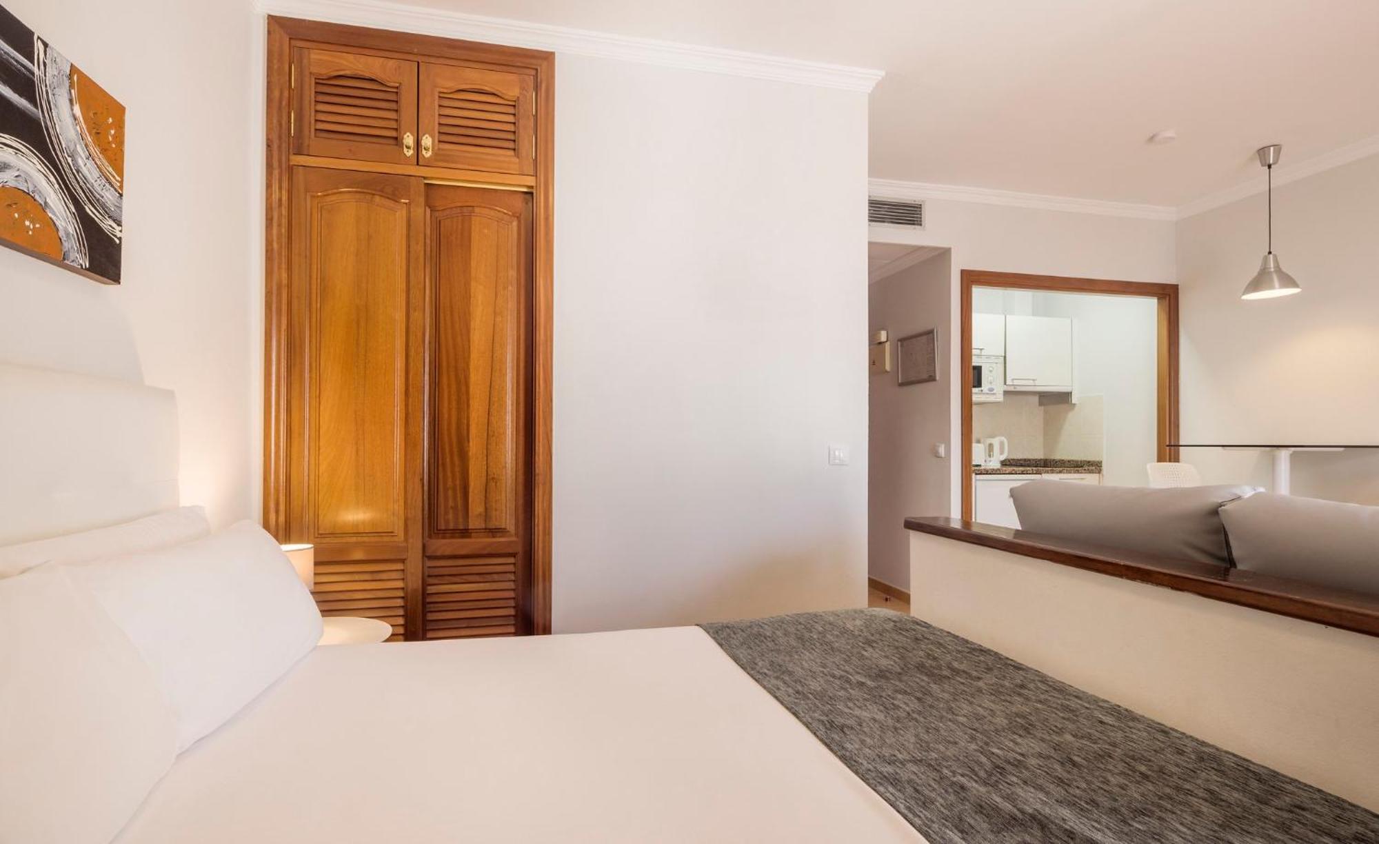 Ilunion Costa Sal Lanzarote Lejlighedshotel Puerto del Carmen  Værelse billede